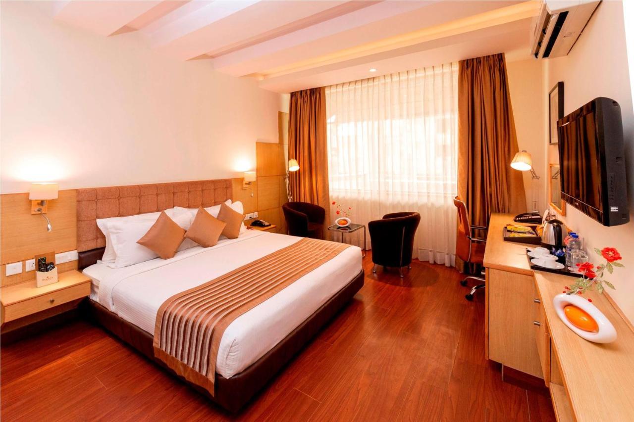 Hotel Ramada Neemrana Esterno foto