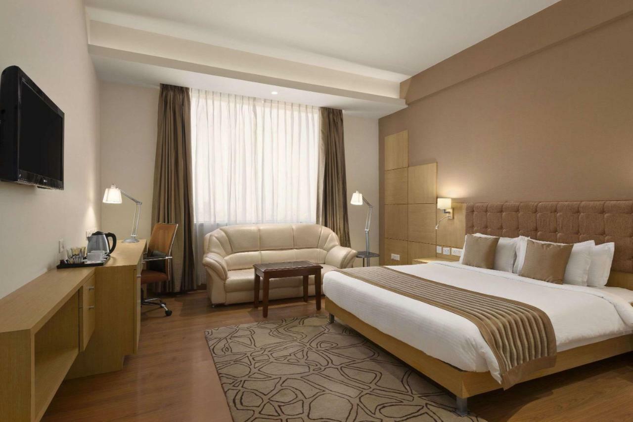 Hotel Ramada Neemrana Esterno foto