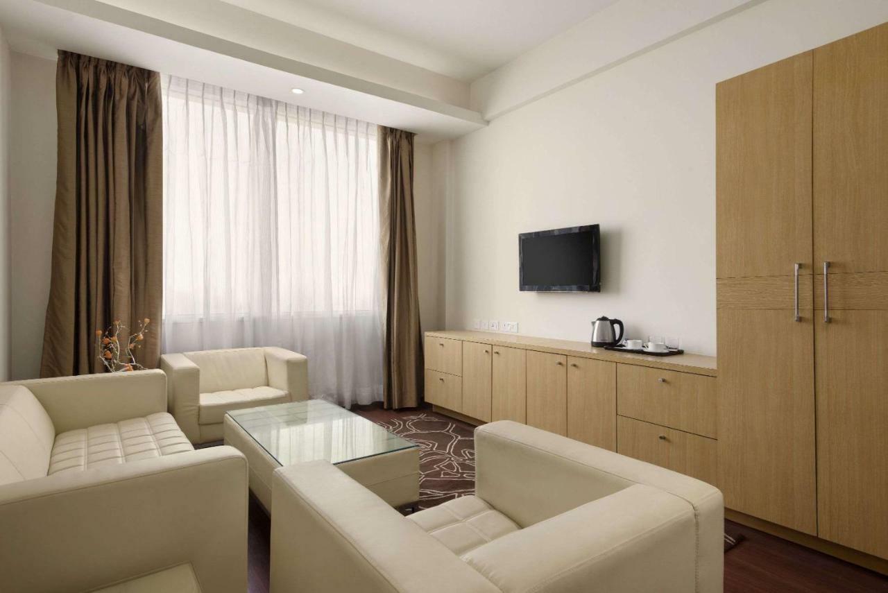 Hotel Ramada Neemrana Esterno foto