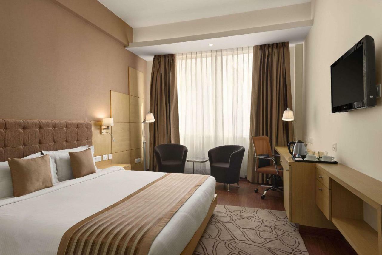 Hotel Ramada Neemrana Esterno foto